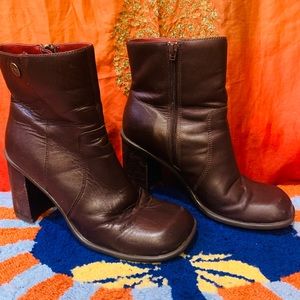Iconic 90's Brown Leather Chunky Heel